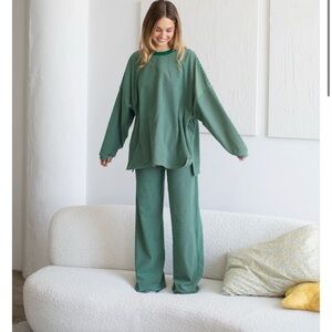 Things Between Green Striped Set